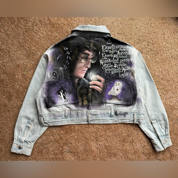 Hand painted New Denim ZARA Jacket size M Custom Harry Potter - Picture 3 of 12
